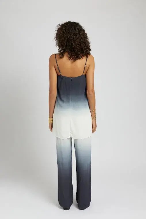 Summi Summi Tunic Top Size XS and Elastic Waist Drawstring Pants Size M Set in Charcoal Fade photo 3