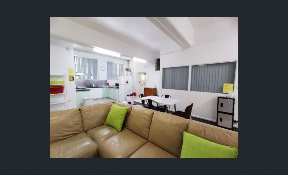 1/15-19 Anthony St CHEAP studio/office/art gallery photo 2