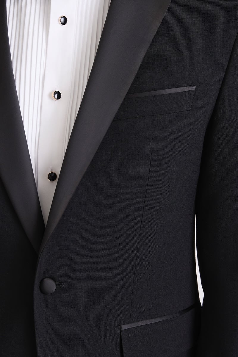 Black Tuxedo Peak Lapel Suitor Package photo 7