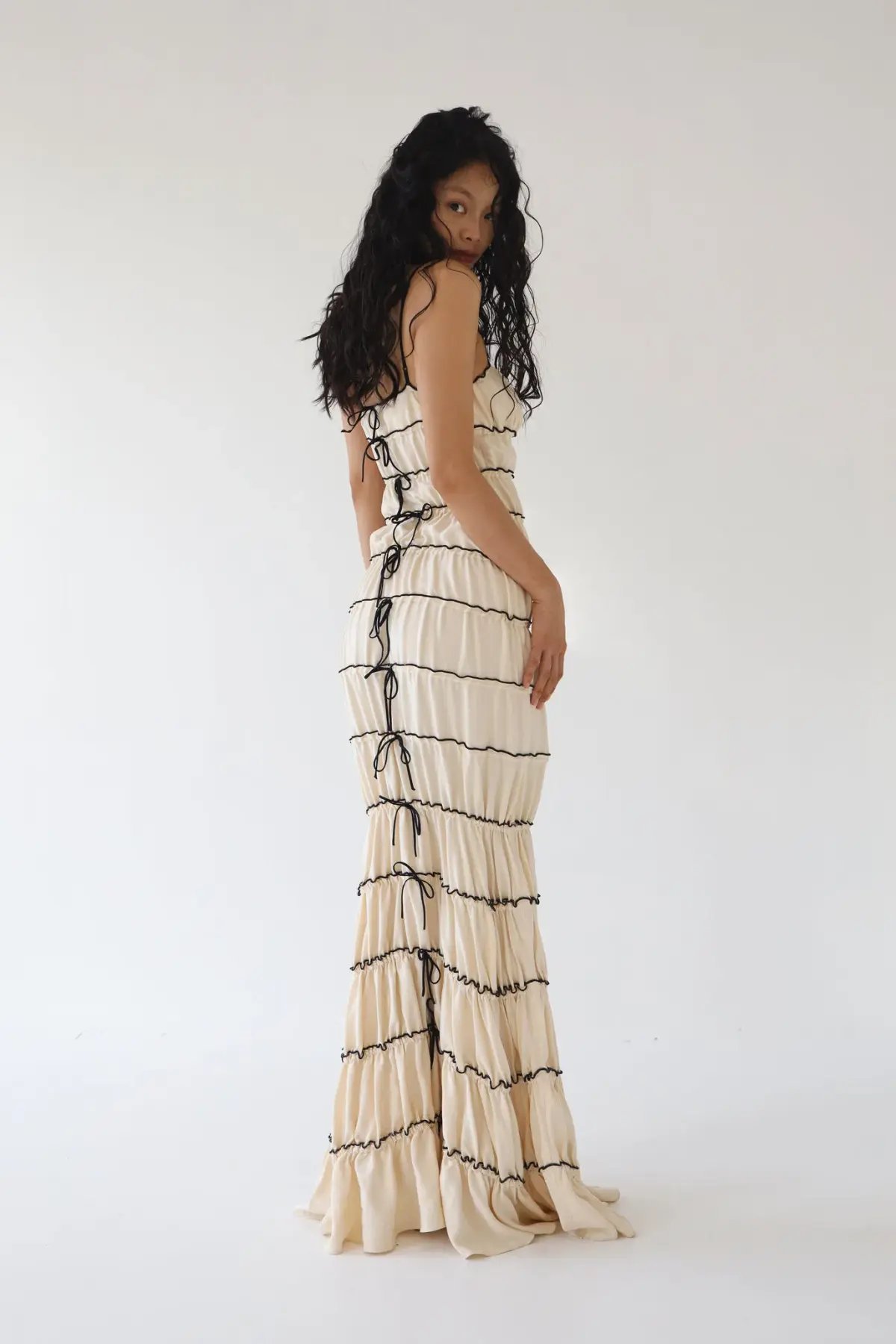 Mirror Palais Tunnel Ruffle Gown Shell Size 8 photo 2