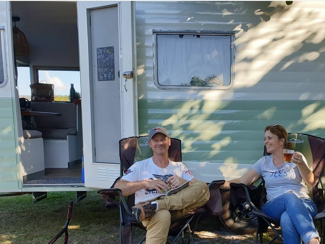 'Van Go' Caravan (air-conditioning) photo 3