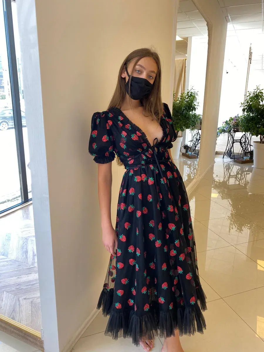 Lirika Matoshi Strawberry Dress Print Size 16 photo 3