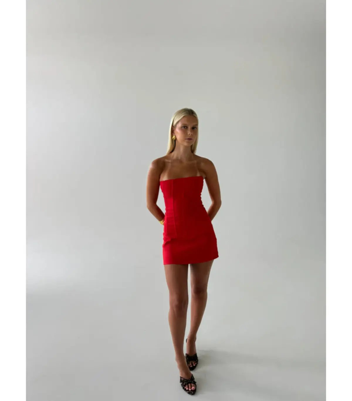 HNTR the label Aurora Corset and Aura Mini Skirt Set in Red Size AU 8 photo 2