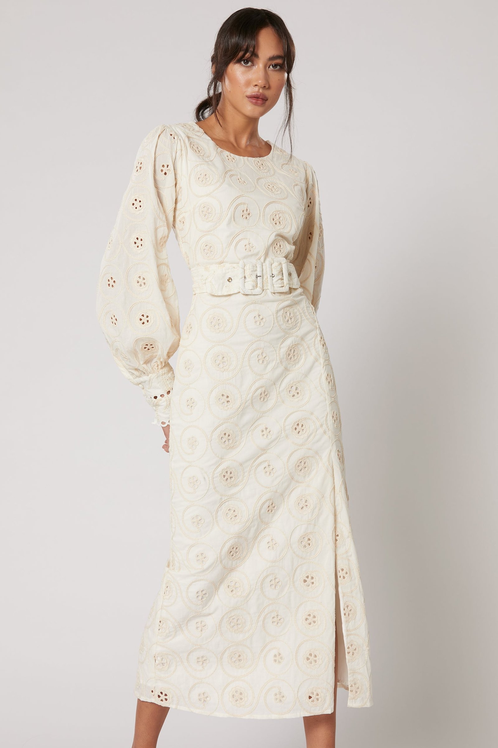 WINONA MAISON BELT DRESS - EMBROIDERED photo 2