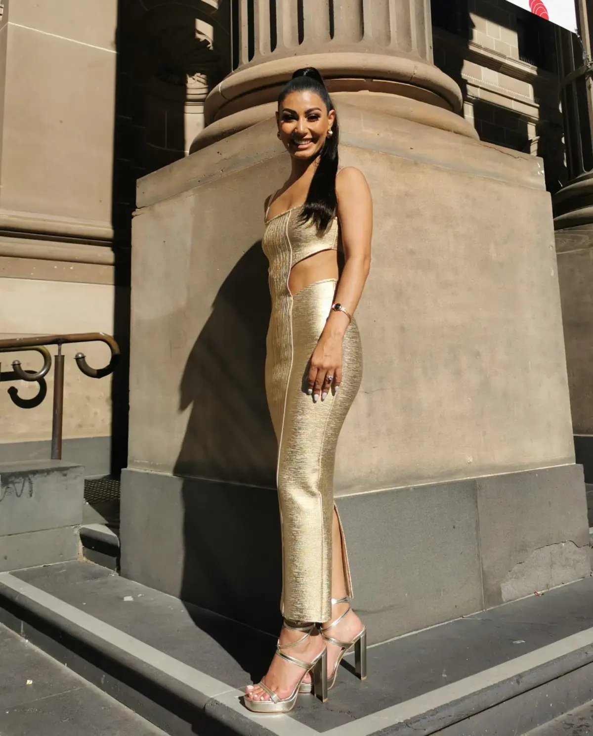 Alamour Label Chantall Midi Dress Gold Size XS/ AU 6 photo 3