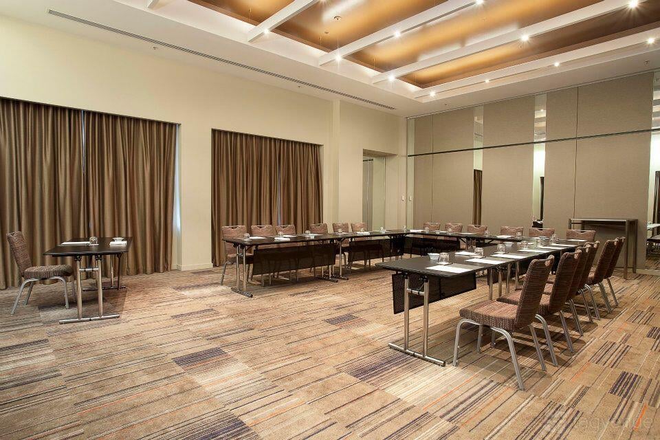 The Nexus Rooms at Pullman Sydney Olympic Park photo 5