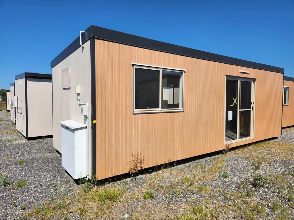 9x3.3m Portable Studio/Office for Hire photo 3