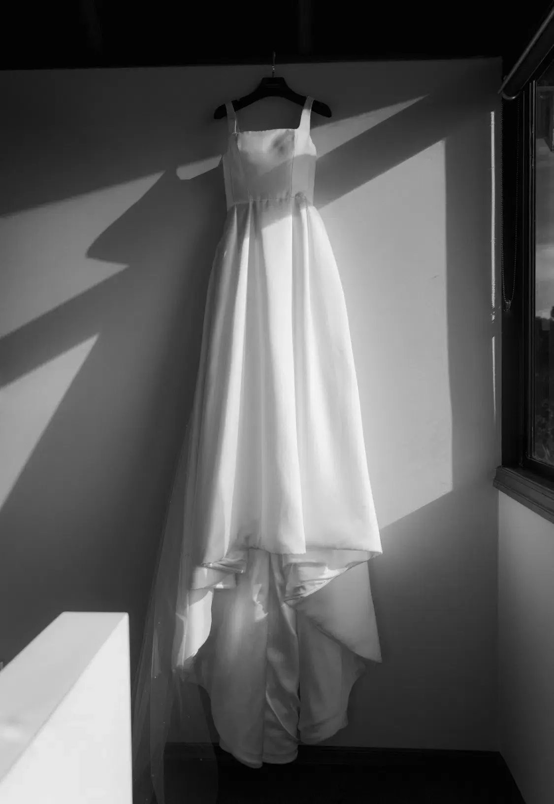 Arietta Australia Maddie Mikado Wedding Gown Size 8 photo 3