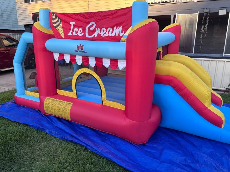 JUMPING Castle - HIRE photo 9