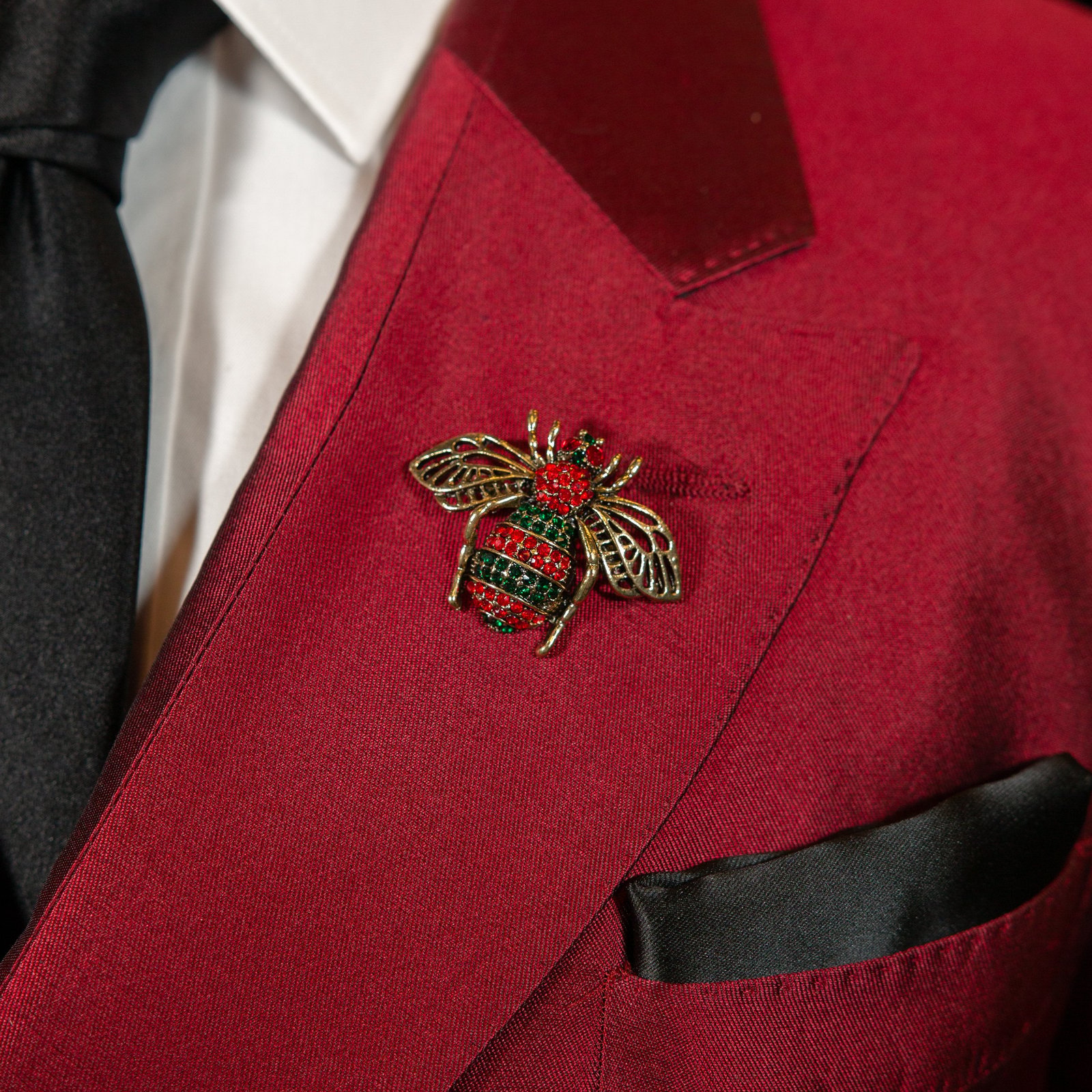 Dwayne Bee Pin Red/Green photo 2