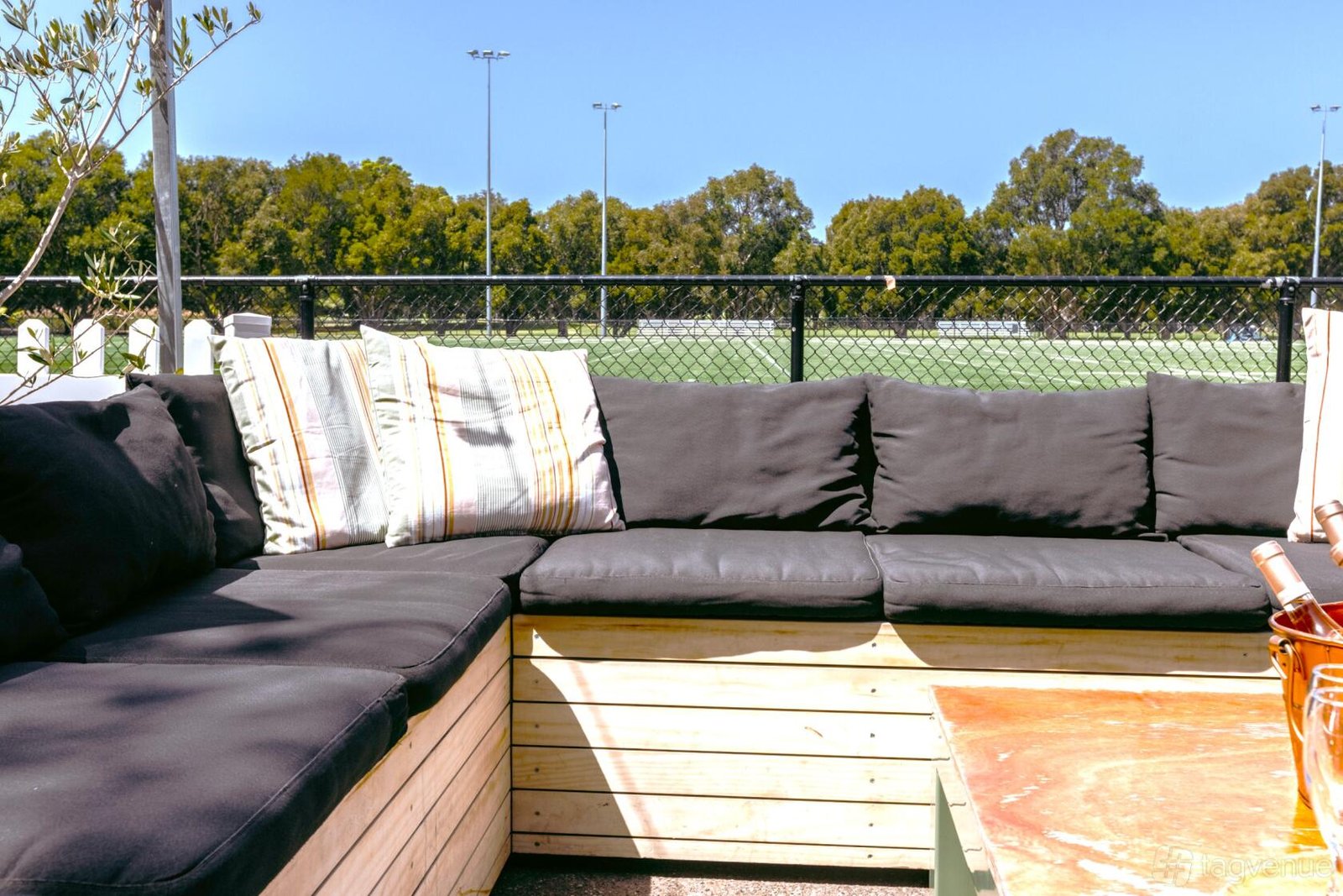 The Daybed at The Field Bar photo 4