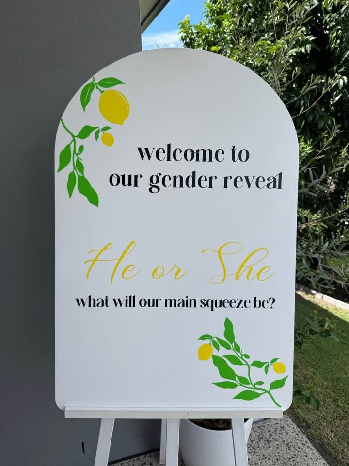 Personalised sign hire to suit all of your events. photo 3