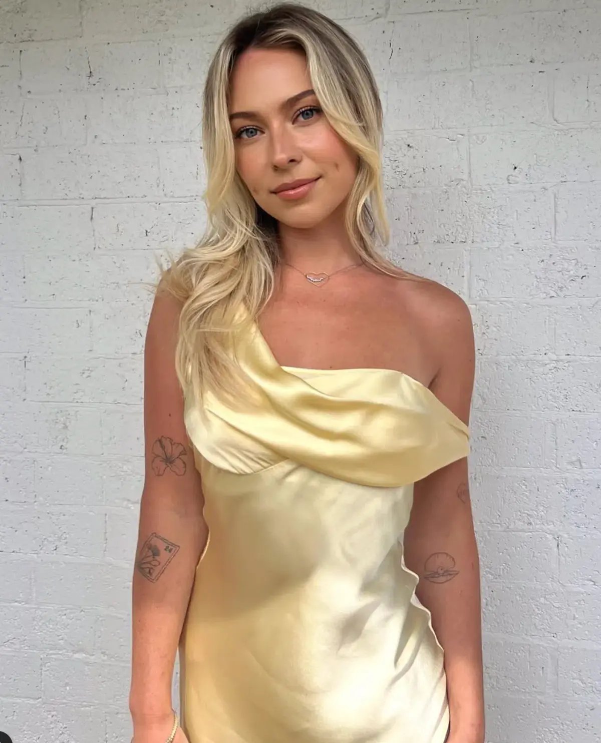 Natalie Rolt Monika Gown Butter Yellow Size 10 photo 5
