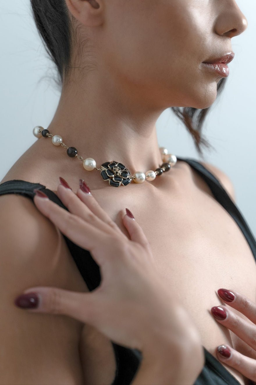 Chanel CC necklace with Camellia flower photo 2