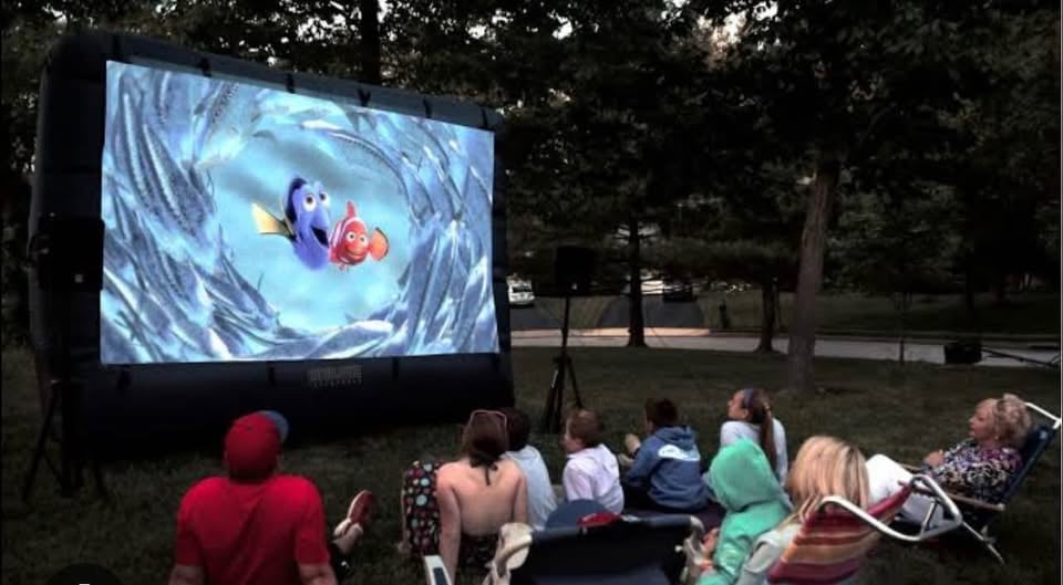 Outdoor cinema hire / lawn movie night rental photo 2