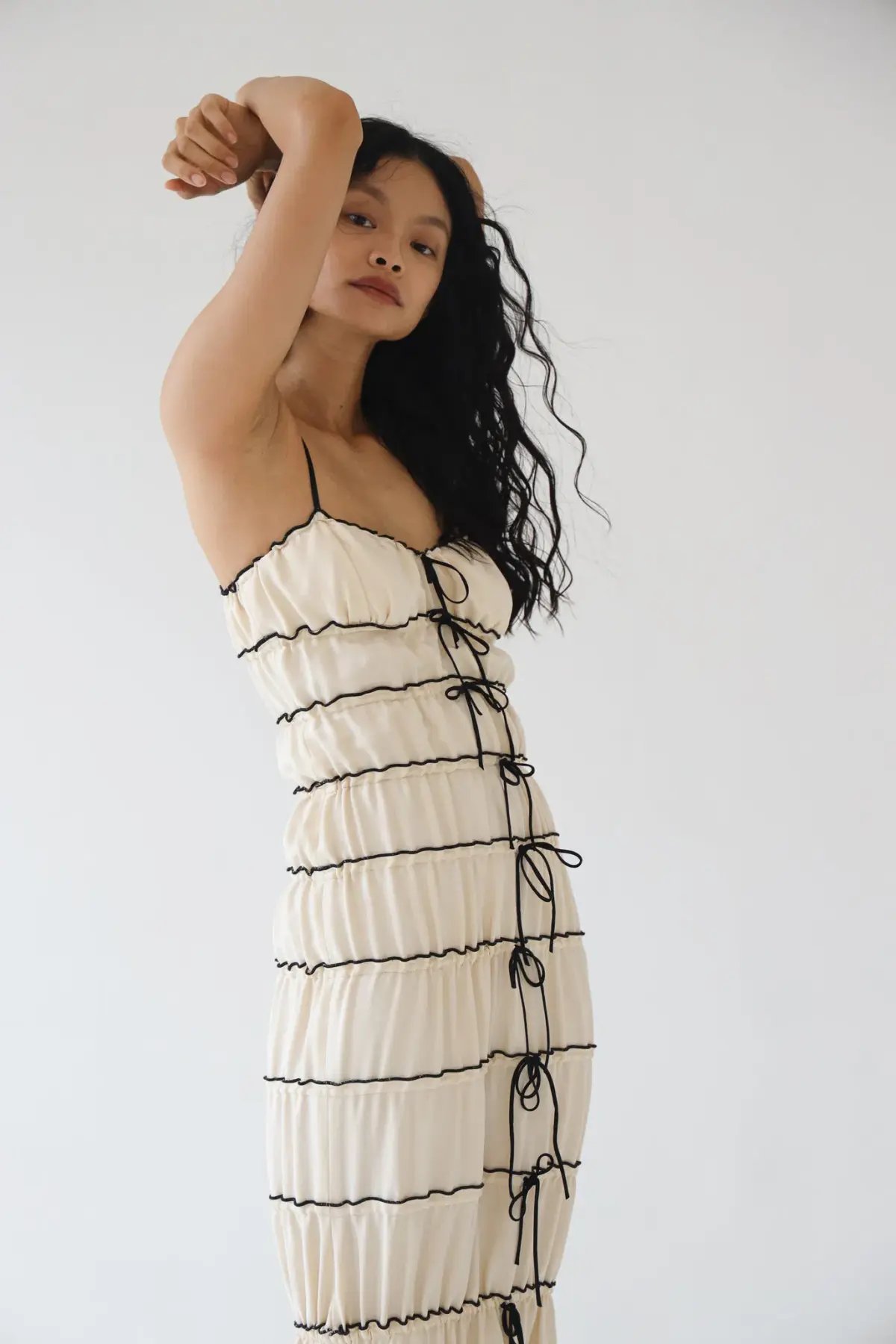 Mirror Palais Tunnel Ruffle Gown Shell Size 8 photo 4