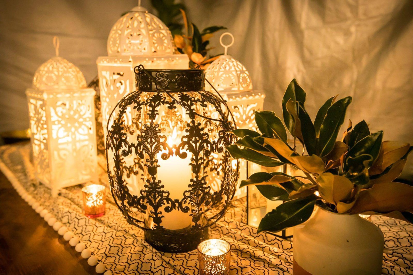 White Metal Moroccan Lanterns photo 4