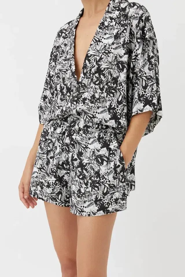 Camilla and Marc Sawyer Printed Shirt and Short Set Size 8 photo 2