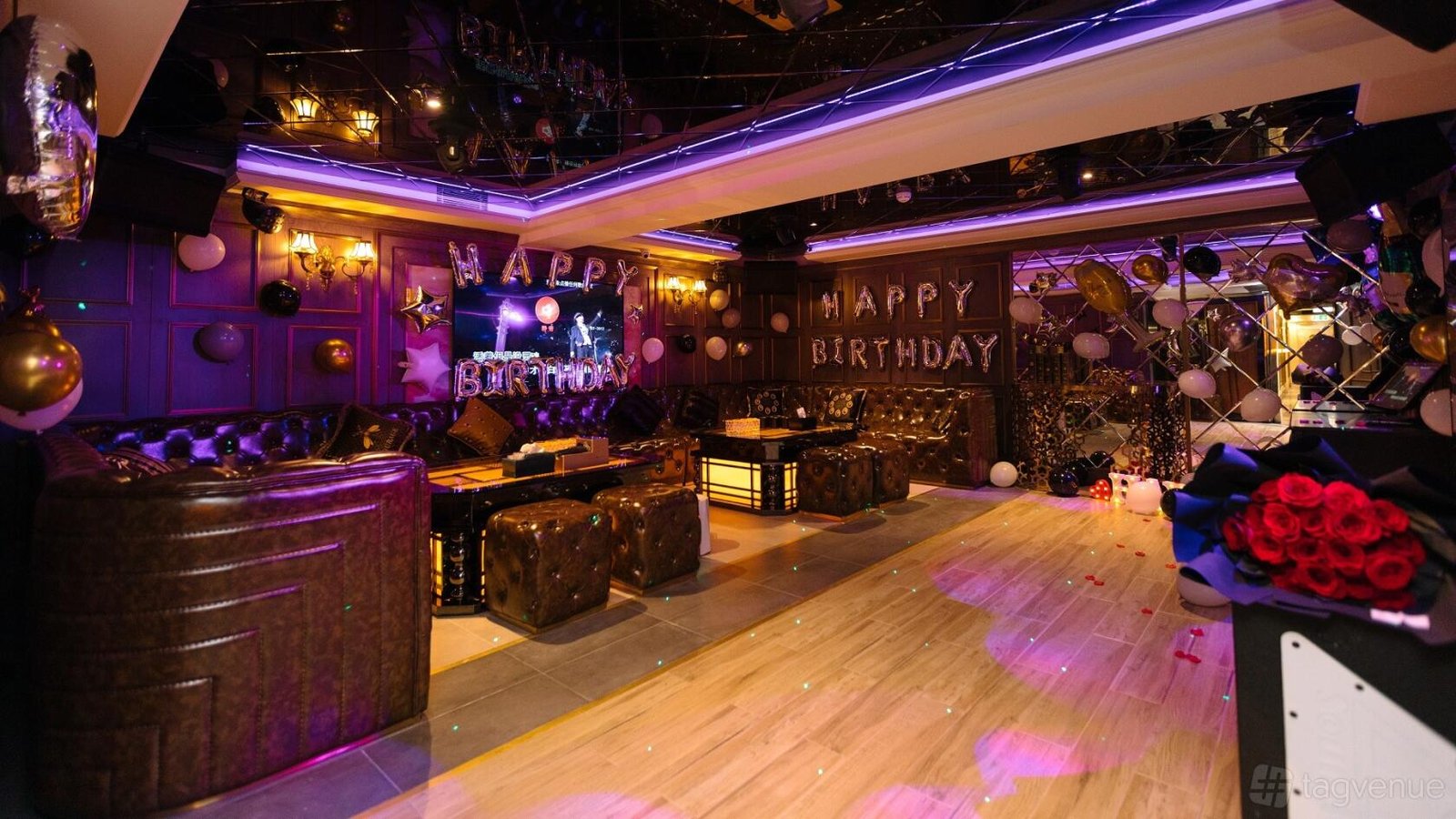 Supreme VIP Room at Sugar karaoke photo 2