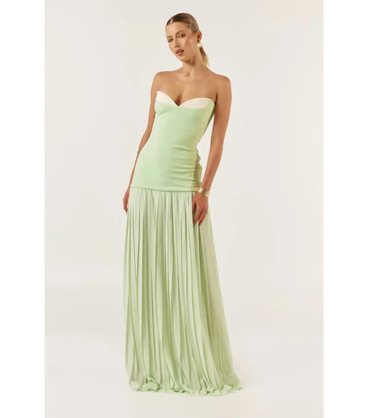 She Is Olla Nicolette Gown Green Size AU 8 photo 2