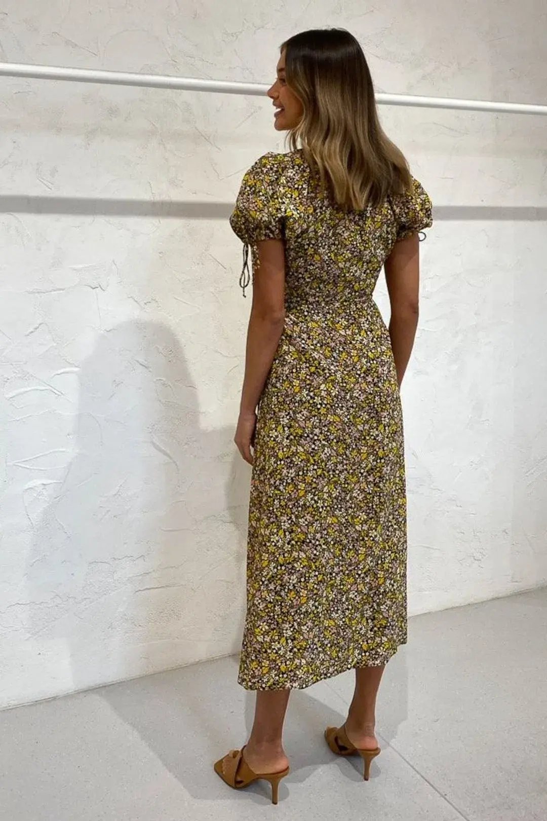 Bec & Bridge Maisie Silk Short Sleeve Midi Dress Print Size 8 photo 3