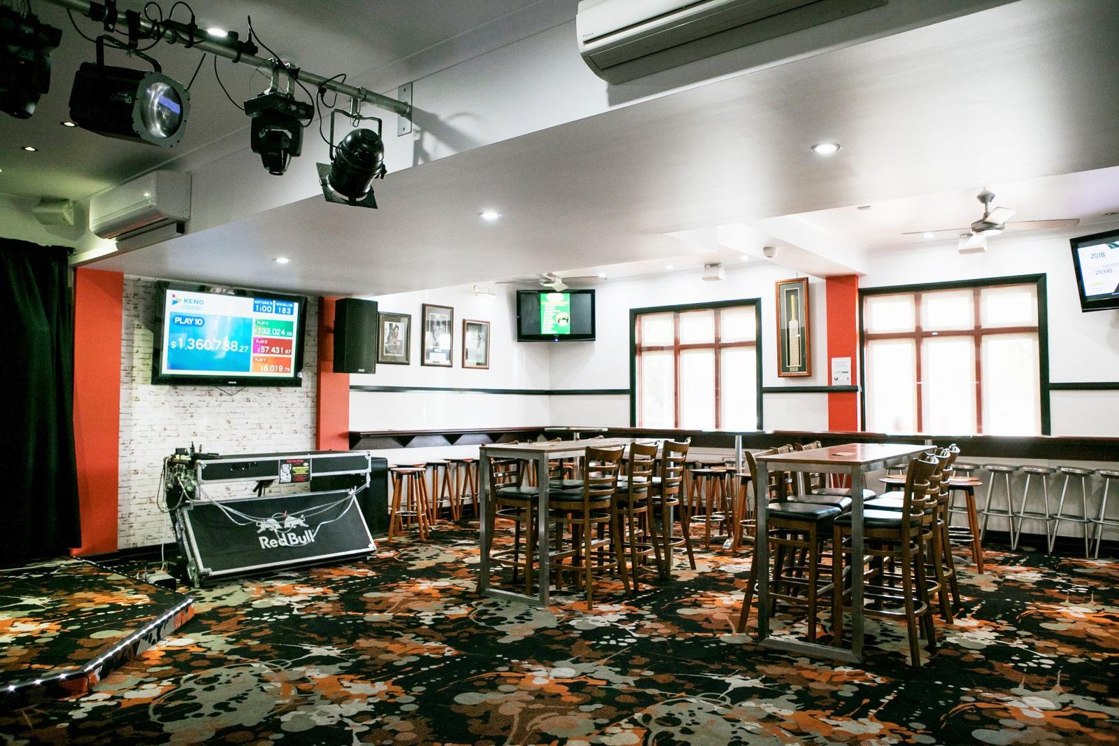 The Wah Bar at Beerwah Hotel photo 2