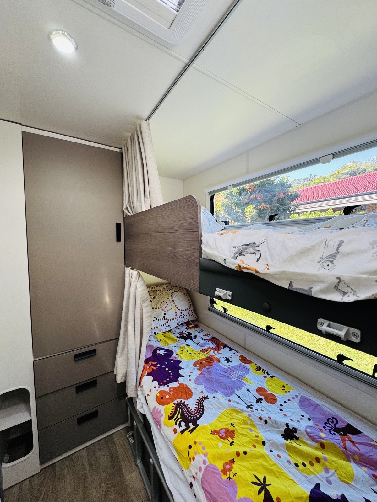 Epic Journey - 2024 Luxury 20 ft Family Caravan photo 7
