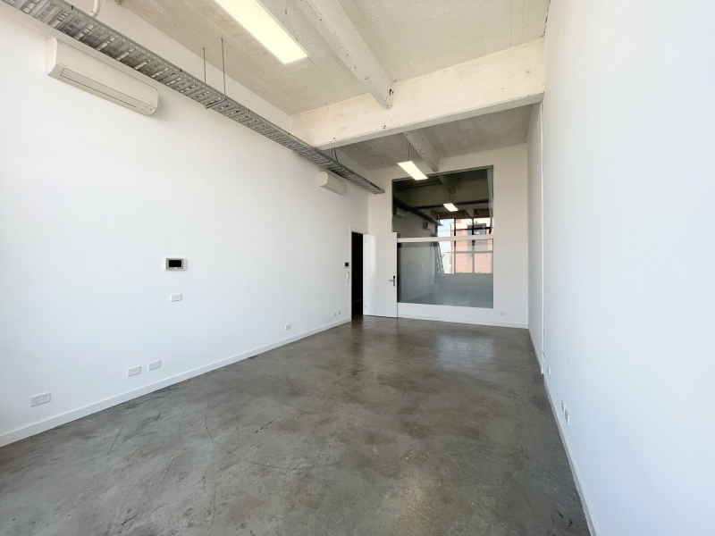 Amazing light filled NY style office space photo 2