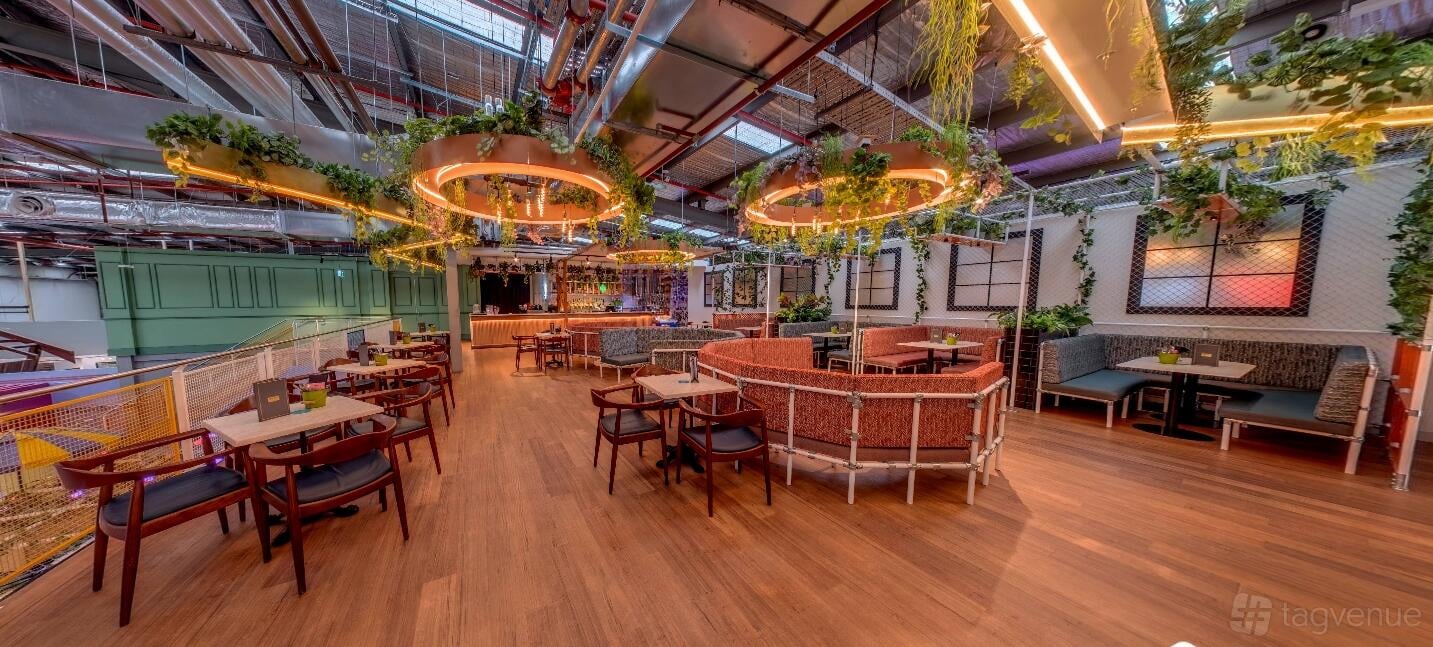 Entire Venue at Holey Moley Alexandria photo 5