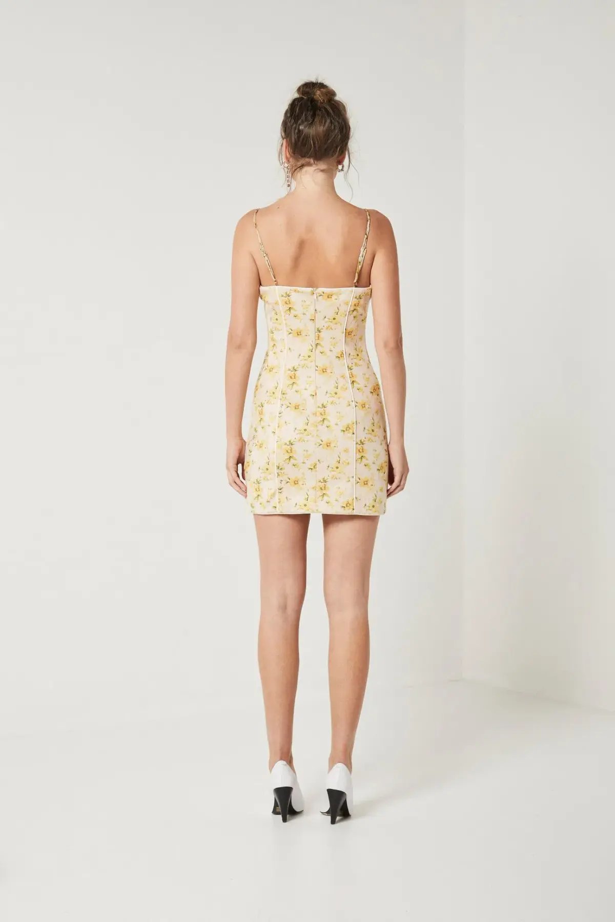 Elliatt Wattle Dress Yellow Size M/10 photo 3