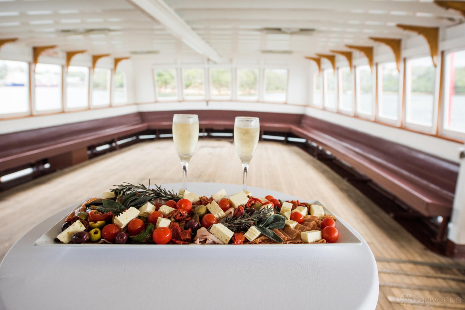 Royale at Rosman Cruises photo 2