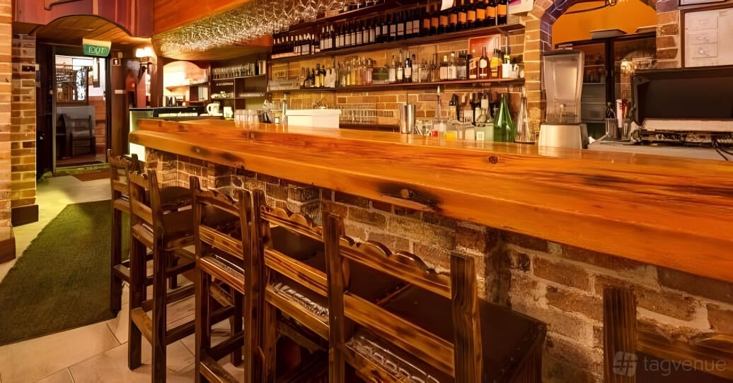 Front Room at Spanish Tapas photo 7
