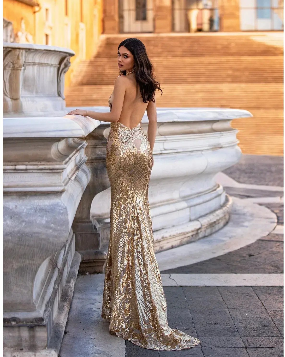 Alamour Nicola Gown Gold Sequin Size 8 photo 8