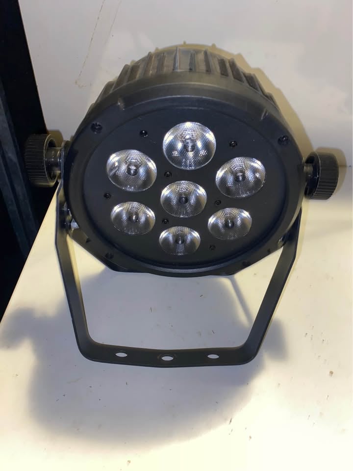 CUSTOM LIGHTING RIGS AND SPEAKER FOR HIRE. Perfect for schools, bands, house parties and more. photo 7