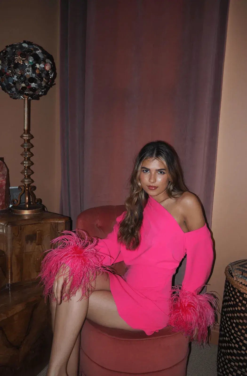 16Arlington Adelaide One Shoulder Feather Crepe Mini Dress Pink Size 8 photo 4