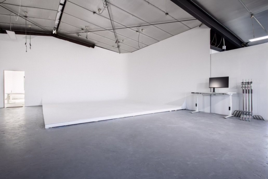 Valeon Studio, State-of-the-Art Production House photo 2