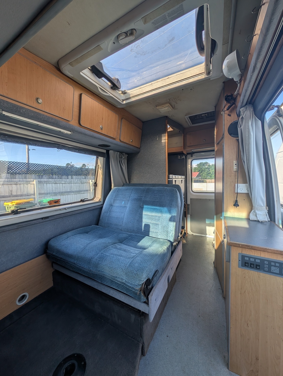 Mercedes Sprinter photo 3