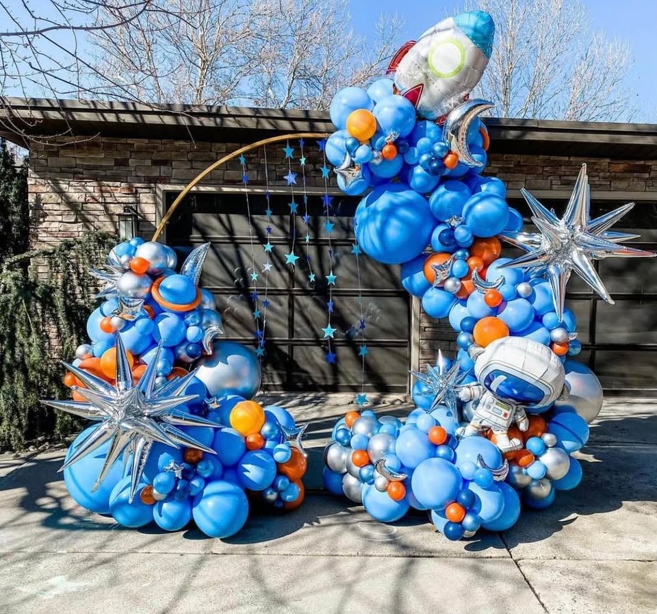 Balloon and Prop Hire photo 6