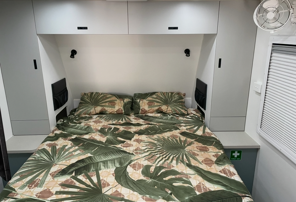Narvie the Network RV photo 2