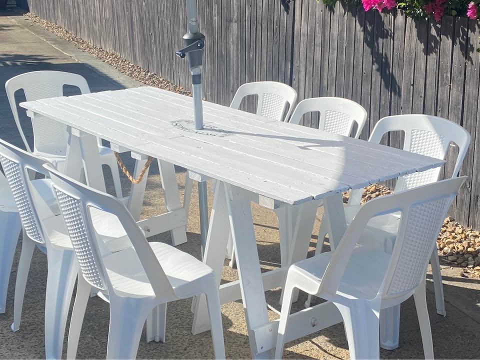 For hire table & chairs photo 3