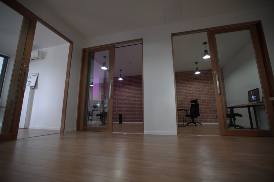 Corner serviced office at Media Studio Space - LVM photo 2
