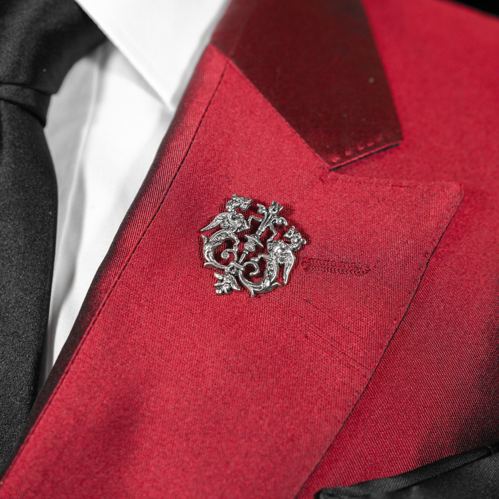 Hire Regal Pin Silver photo 2