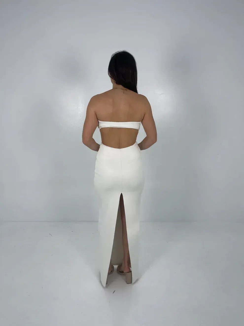 Natalie Rolt White Carmen Gown Size 8 photo 2