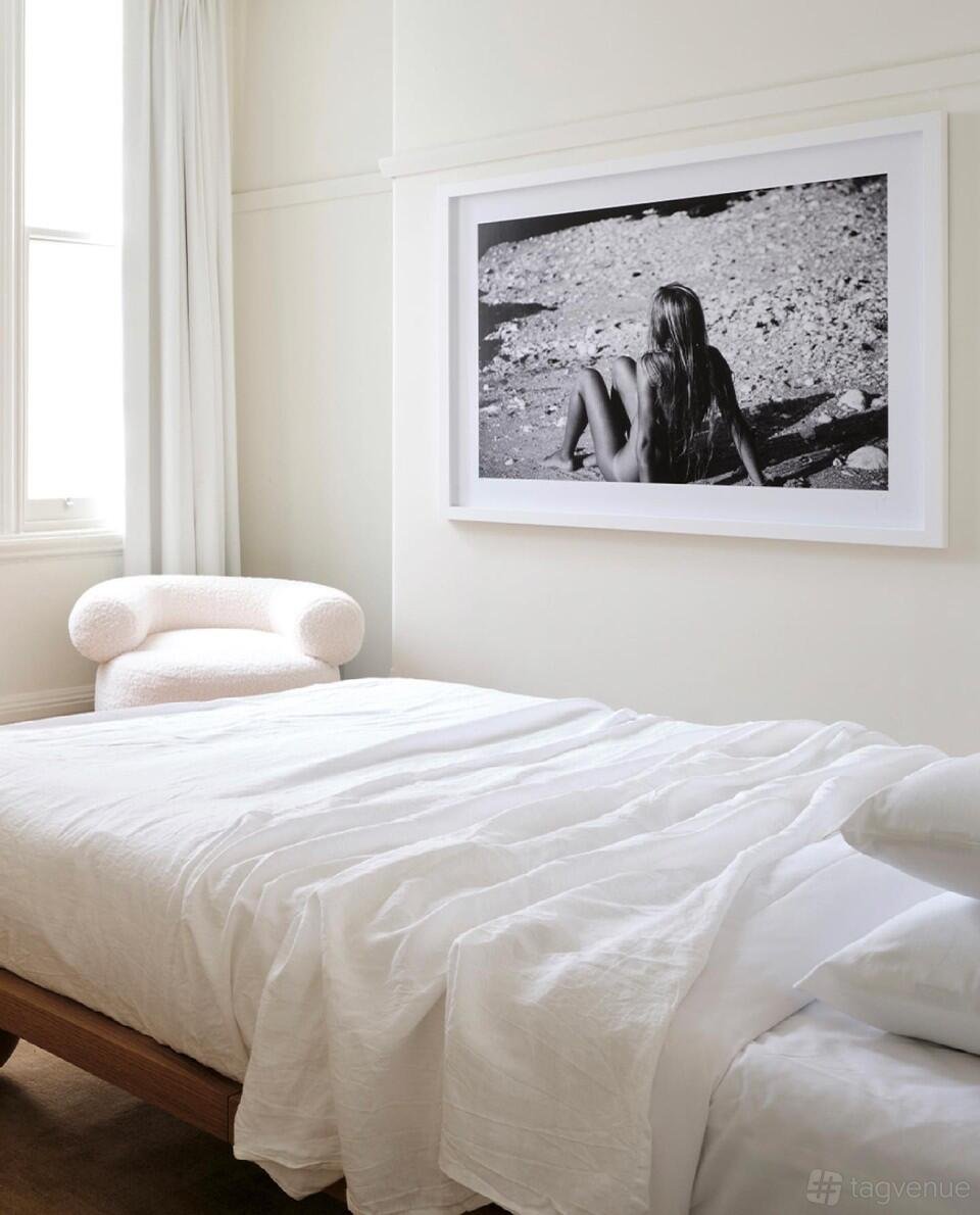 Sarah Ellison 3-Bed Apartment at Three Rooms Sydney photo 11