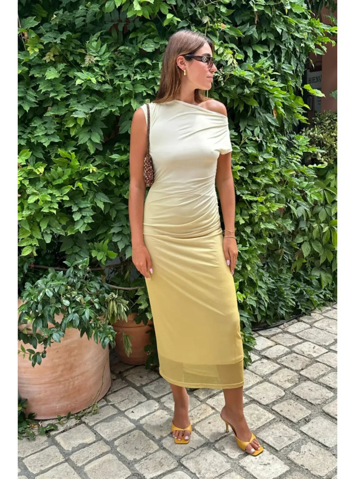 GABI GOWN- lemon photo 18