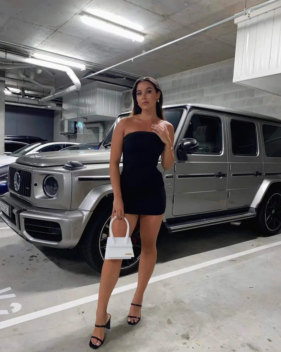 Jacquemus Le Chiquito Moyen Bag White photo 11
