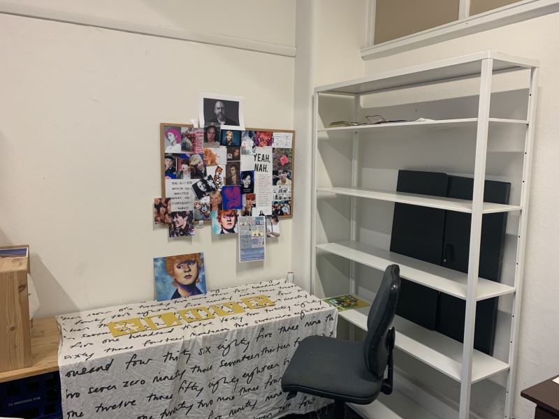 Nicholas Building share studio photo 2