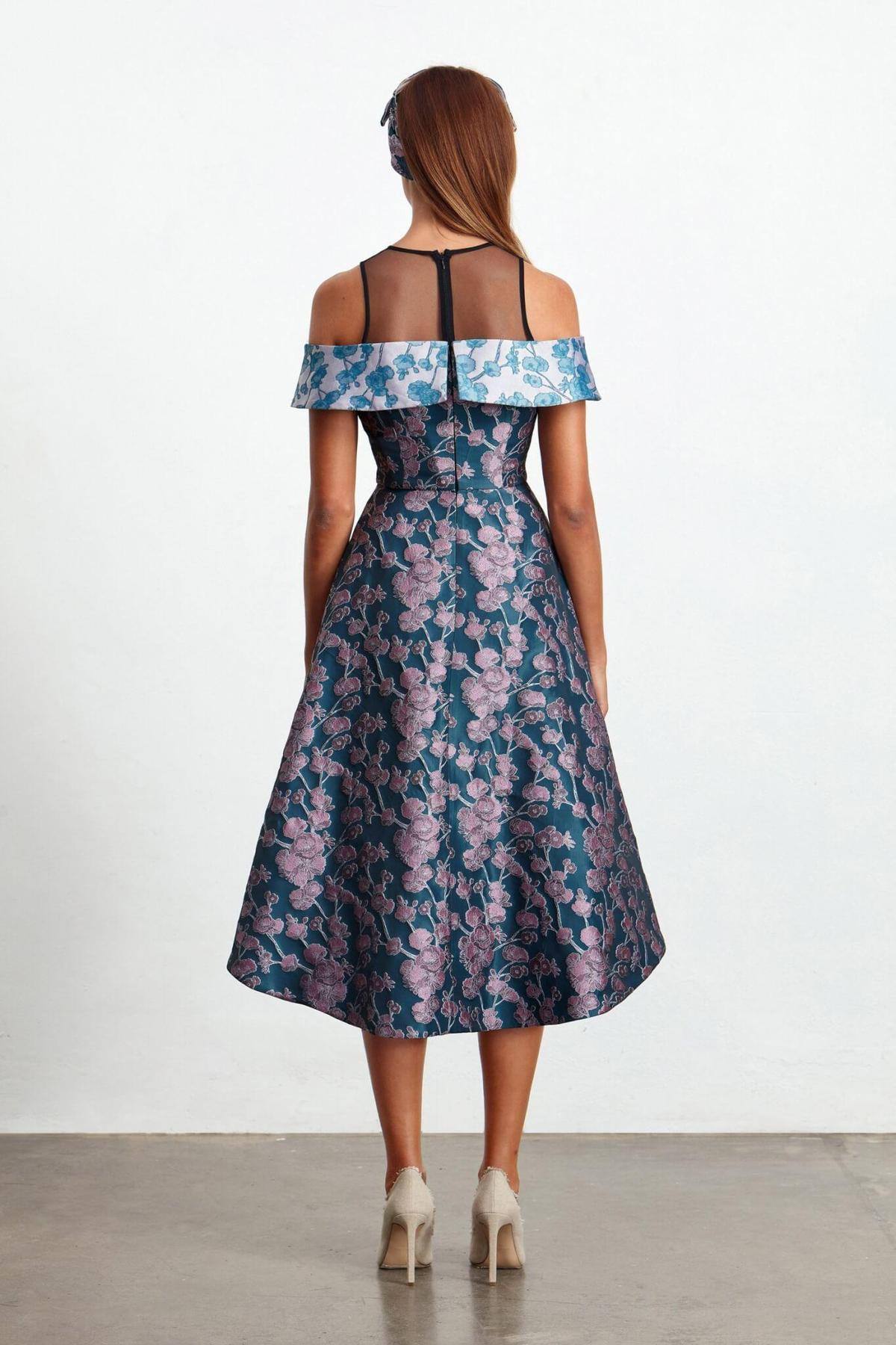 Elliatt Amore Dress Size 8 photo 4