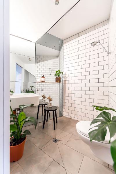 Award Winning Warehouse Apartment photo 10