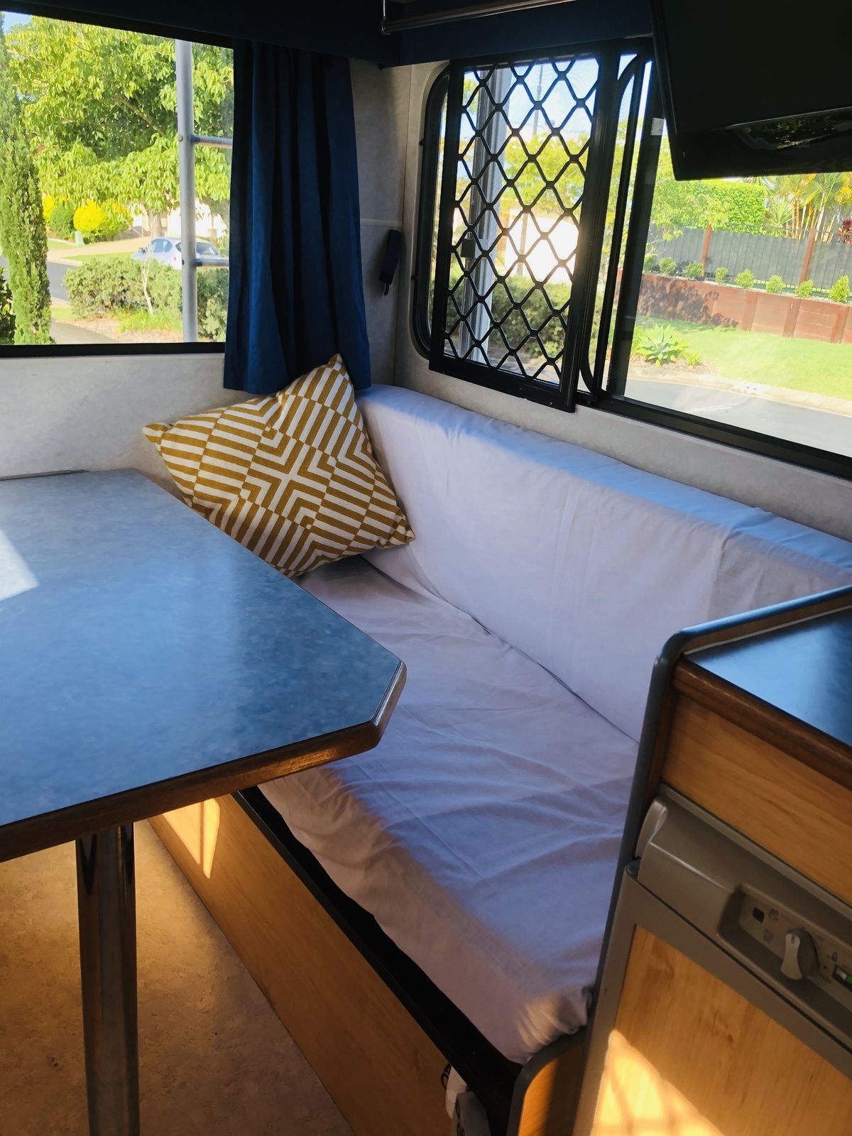 Mana motorhome photo 4